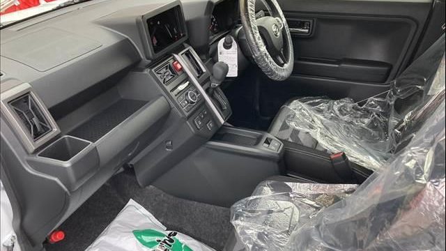 0551871A20251010D00253